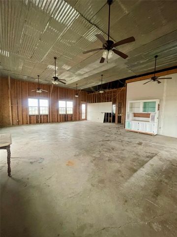 218 Fm 710, Ganado, TX 77962