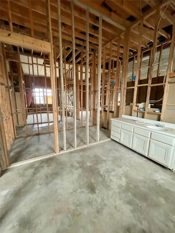 218 Fm 710, Ganado, TX 77962