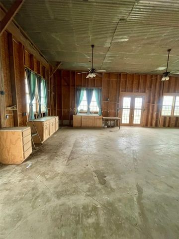 218 Fm 710, Ganado, TX 77962