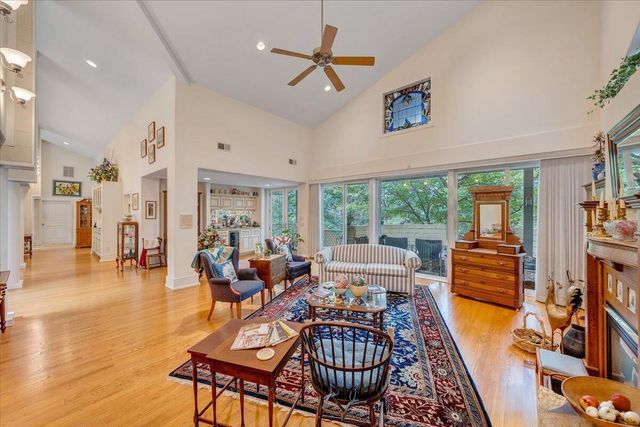 143 Charlotte LN, Hardy, VA 24101
