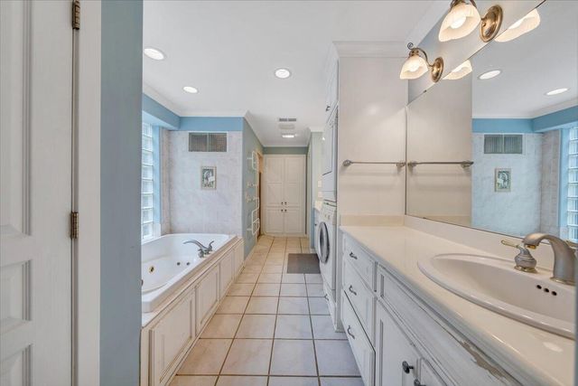 143 Charlotte LN, Hardy, VA 24101
