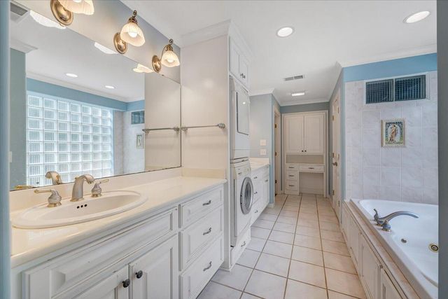 143 Charlotte LN, Hardy, VA 24101