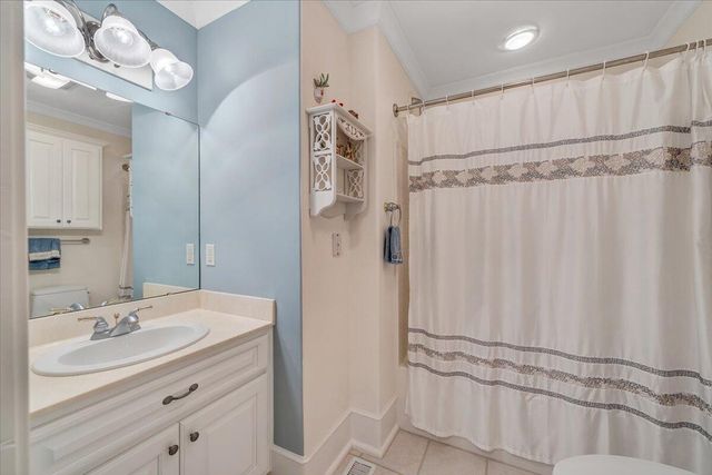 143 Charlotte LN, Hardy, VA 24101