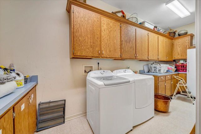 143 Charlotte LN, Hardy, VA 24101