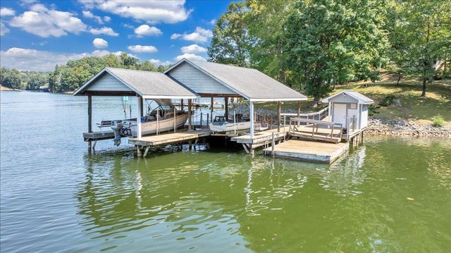 143 Charlotte LN, Hardy, VA 24101