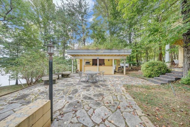 143 Charlotte LN, Hardy, VA 24101