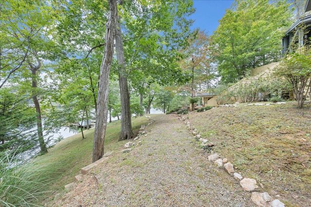 143 Charlotte LN, Hardy, VA 24101