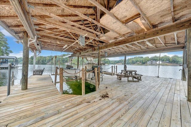143 Charlotte LN, Hardy, VA 24101