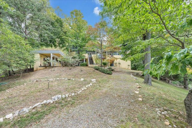 143 Charlotte LN, Hardy, VA 24101