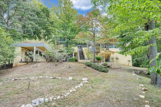 143 Charlotte LN, Hardy, VA 24101