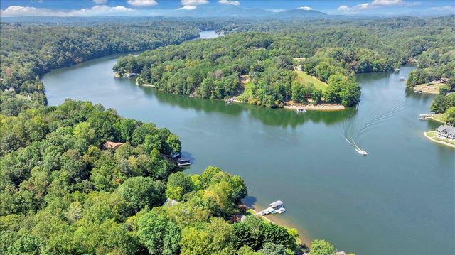 143 Charlotte LN, Hardy, VA 24101