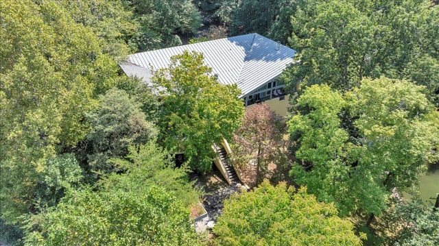 143 Charlotte LN, Hardy, VA 24101