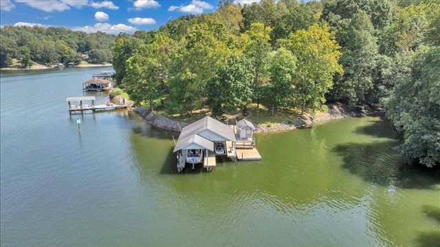 143 Charlotte LN, Hardy, VA 24101