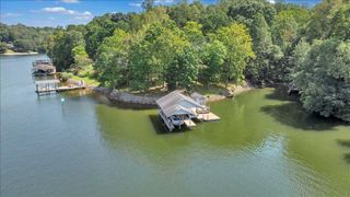 143 Charlotte LN, Hardy, VA 24101
