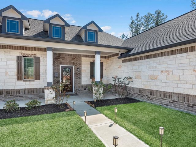 9746 Guadalupe Street, Conroe, TX 77303