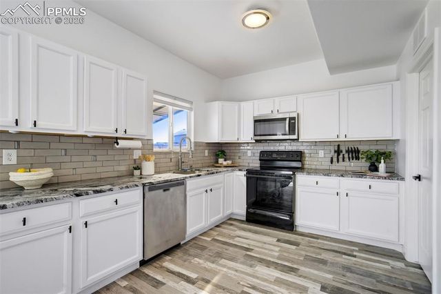 7838 Chasewood Loop, Colorado Springs, CO 80908