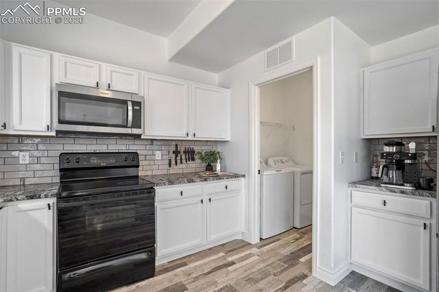 7838 Chasewood Loop, Colorado Springs, CO 80908