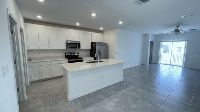 153 ADVENTURE AVENUE, Davenport, FL 33837