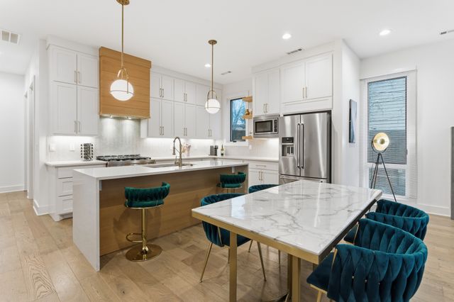 807B 32nd Ave, N, Nashville, TN 37209