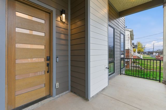 807B 32nd Ave, N, Nashville, TN 37209