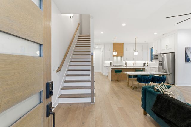 807B 32nd Ave, N, Nashville, TN 37209