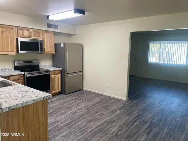 1715 S WINDSOR --, Mesa, AZ 85204