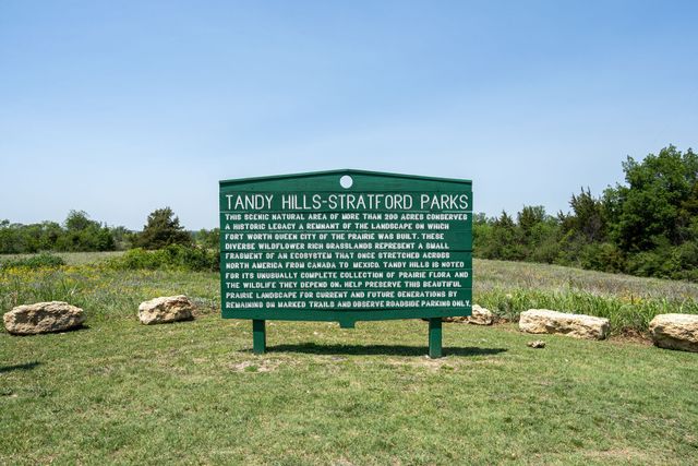 2706 Bomar Avenue, Fort Worth, TX 76103