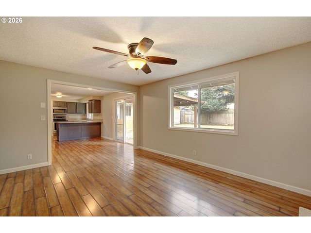 14901 Ne 46TH St, Vancouver, WA 98682
