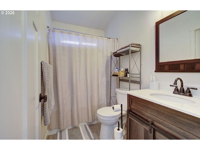 14901 Ne 46TH St, Vancouver, WA 98682