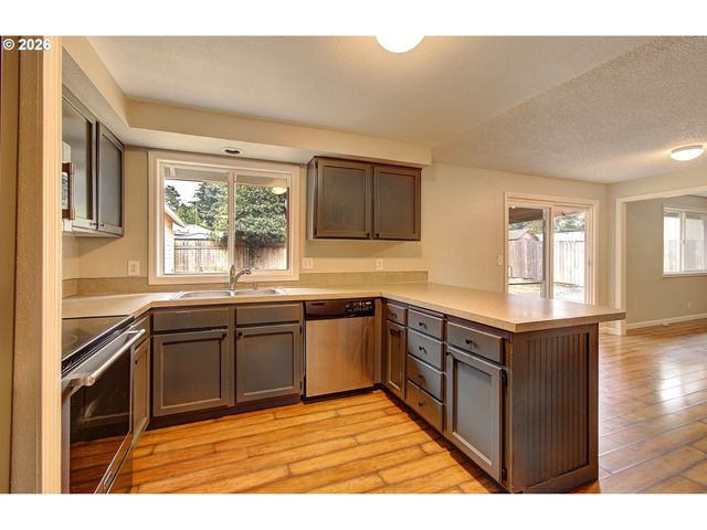 14901 Ne 46TH St, Vancouver, WA 98682