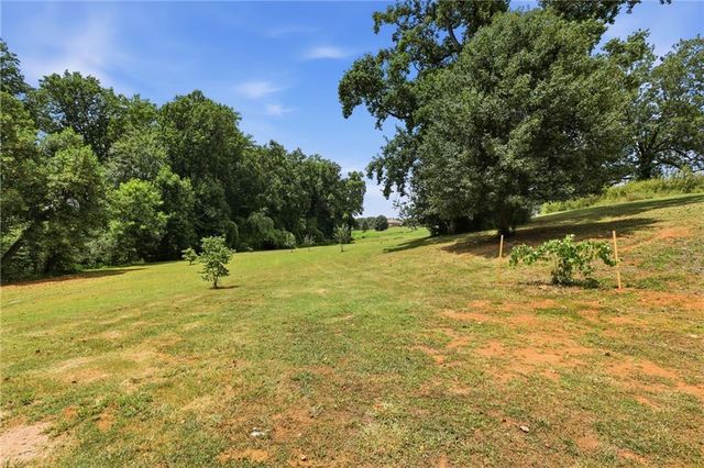 5911 Wauka Valley Pass, Clermont, GA 30527