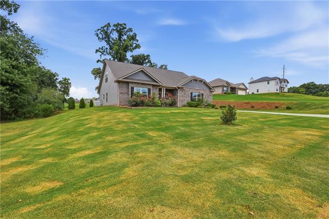 5911 Wauka Valley Pass, Clermont, GA 30527