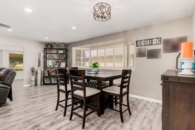 10605 W ROUNDELAY Circle, Sun City, AZ 85351