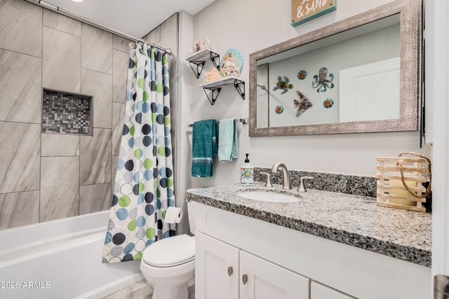 10605 W ROUNDELAY Circle, Sun City, AZ 85351