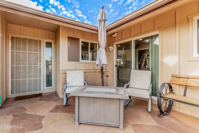 10605 W ROUNDELAY Circle, Sun City, AZ 85351