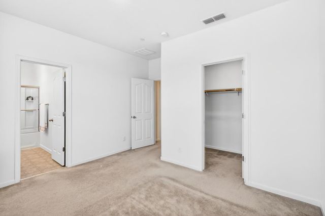 114 Barnhill Dr, Folsom, CA 95630