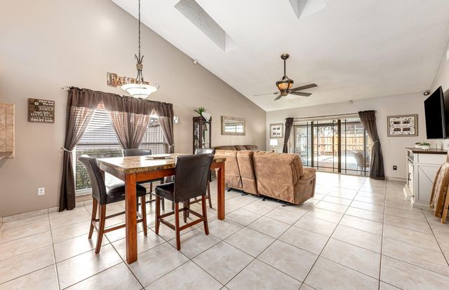 321 BLACKTAIL COURT, Apopka, FL 32703