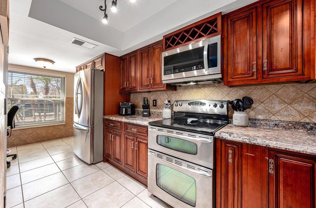 321 BLACKTAIL COURT, Apopka, FL 32703