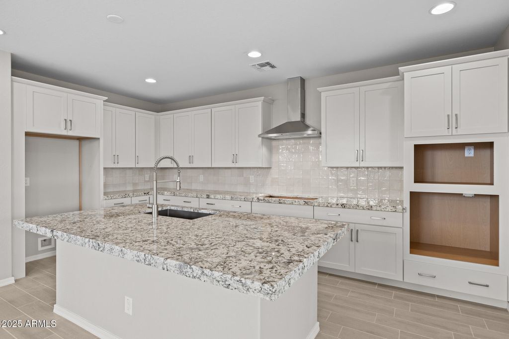 Image 10 of property listing at 34948 N Hawley Drive, San Tan Valley, AZ 85144