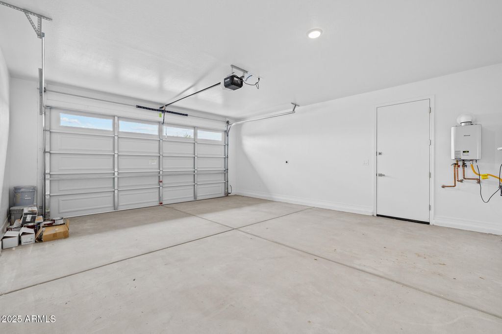 Image 41 of property listing at 34948 N Hawley Drive, San Tan Valley, AZ 85144