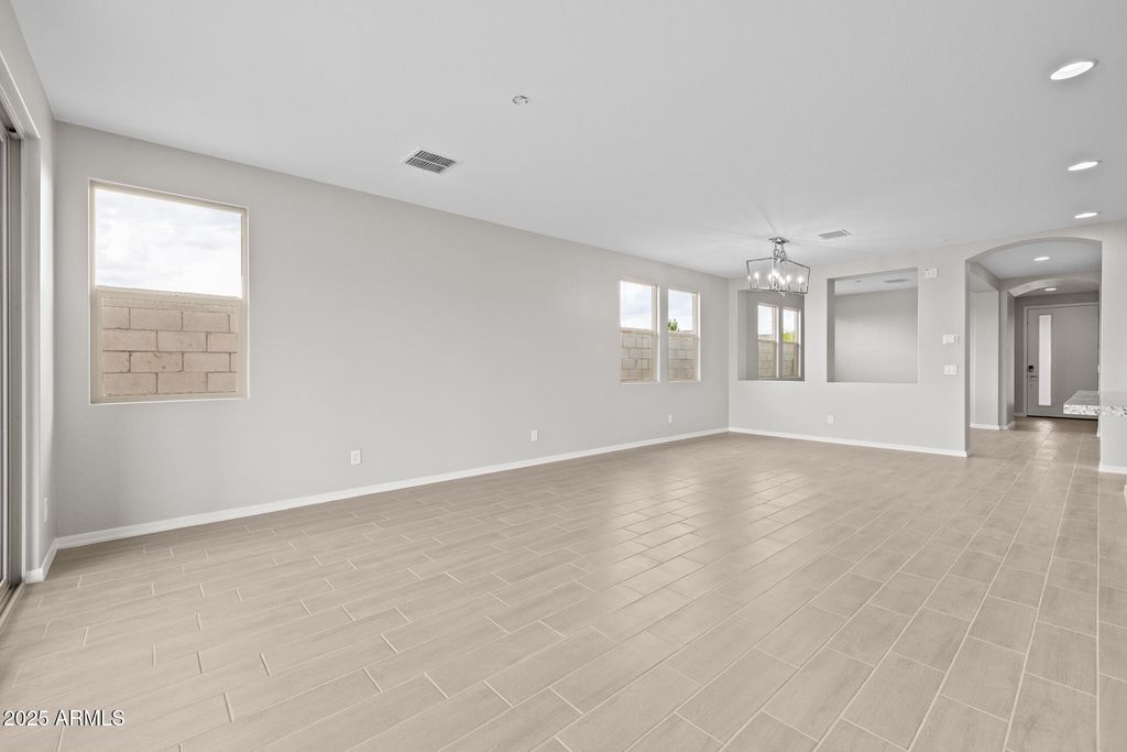 Image 7 of property listing at 34948 N Hawley Drive, San Tan Valley, AZ 85144
