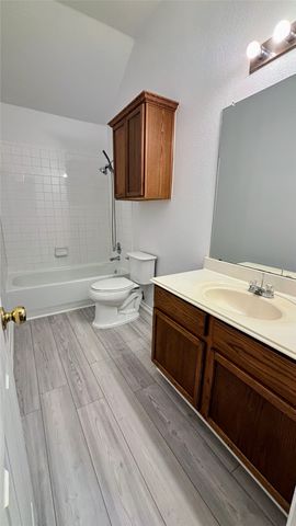 2007 Walnut Hills Lane, Mansfield, TX 76063