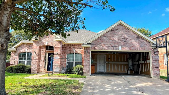 2007 Walnut Hills Lane, Mansfield, TX 76063