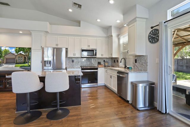 6133 Tugboat Ln, Stockton, CA 95219