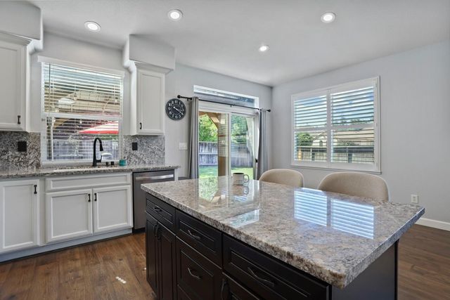 6133 Tugboat Ln, Stockton, CA 95219