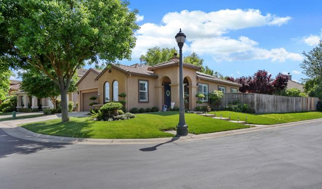 6133 Tugboat Ln, Stockton, CA 95219