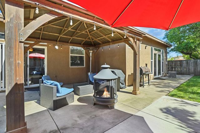 6133 Tugboat Ln, Stockton, CA 95219