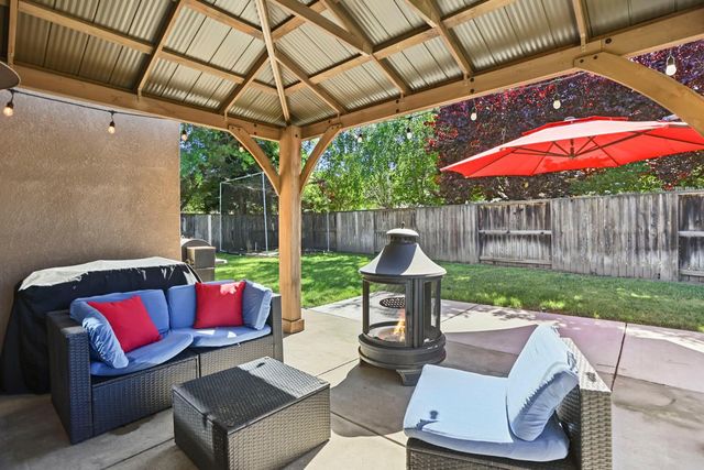 6133 Tugboat Ln, Stockton, CA 95219