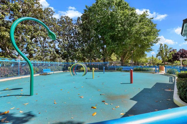 6133 Tugboat Ln, Stockton, CA 95219