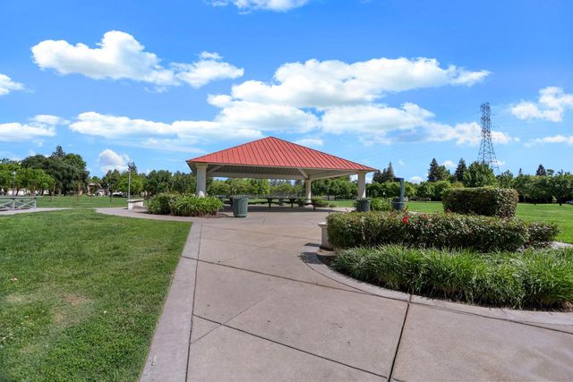 6133 Tugboat Ln, Stockton, CA 95219